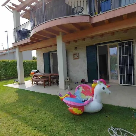 Timetofreedom With Private Garden & Pool דירה *